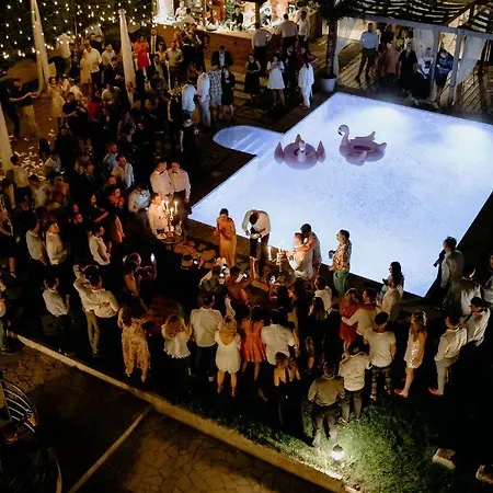 Konukevi The Hills And 4*