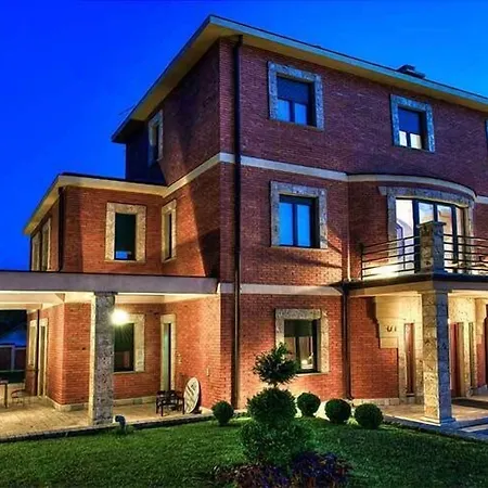 Guest house The Hills And 4*